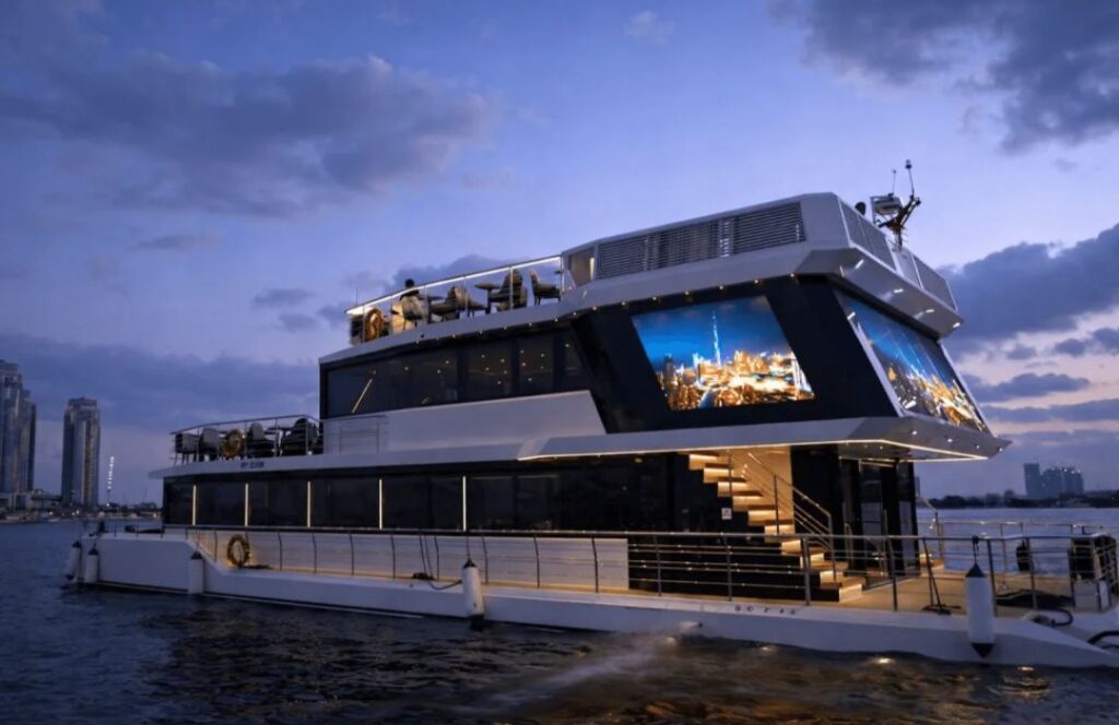 luxury dubai water canal dinner cruise