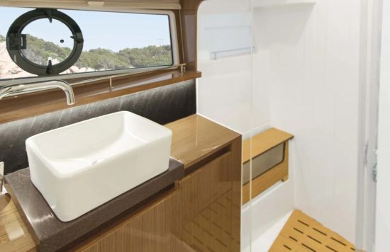 45 ft sealine luxury yacht rental 1