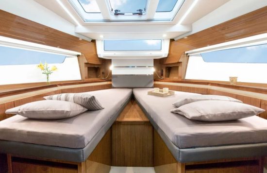 45 ft sealine luxury yacht rental 2