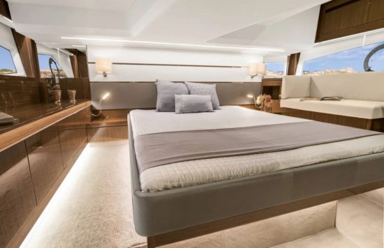 45 ft sealine luxury yacht rental 4