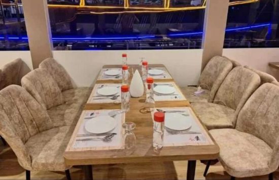 luxury dubai water canal dinner cruise 1