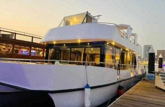 vip dubai water canal dinner cruise 5